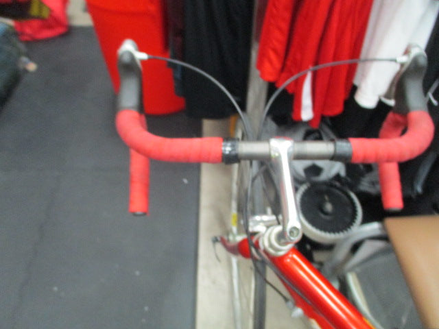 Load image into Gallery viewer, Used Trek 5200 Carbon 18-Speed Road Bike
