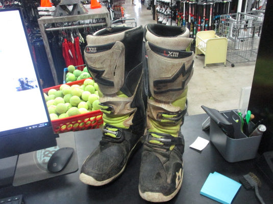Used Alpinestars Tech10 Motocross Boots Size 11 ( Missing one Strap)