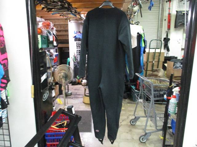 Load image into Gallery viewer, Used Pinnacle Thermal Undersuit Size Large
