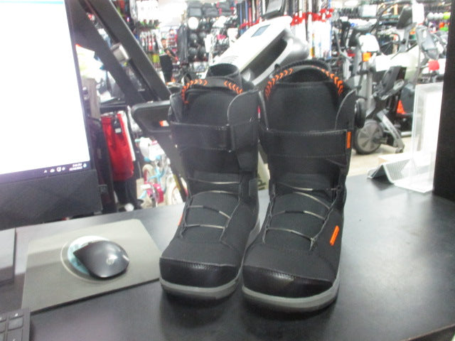 Load image into Gallery viewer, Used Union Cadet Boa Snowboard Boots Size 5.5

