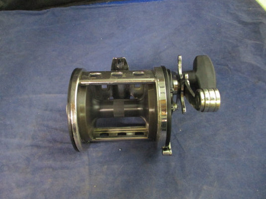 Used Penn Jigmaster Star Drag Size 500 Reel