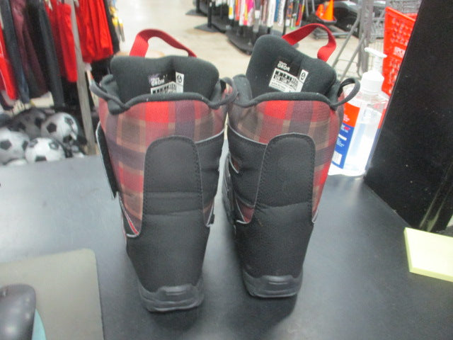 Load image into Gallery viewer, Used Burton Youth Grom Size 5 Snowboard Boots
