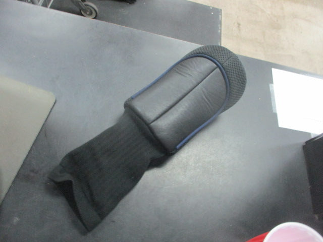 Load image into Gallery viewer, Used Cowboys Head Cover (Has Hole)
