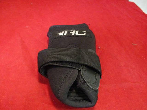 Used RC Wrist Brace Right Handed Size Large