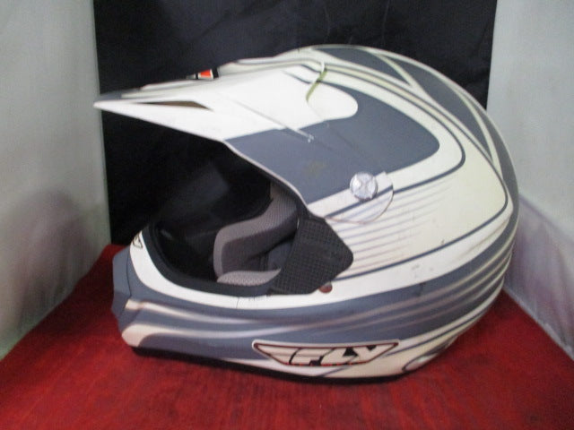 Load image into Gallery viewer, Used Fly M2005 Motorcross Helmet Size Small
