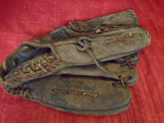 Load image into Gallery viewer, Used Sears Vintage Stan Musial Leather Baseball Glove (Broken Lace)
