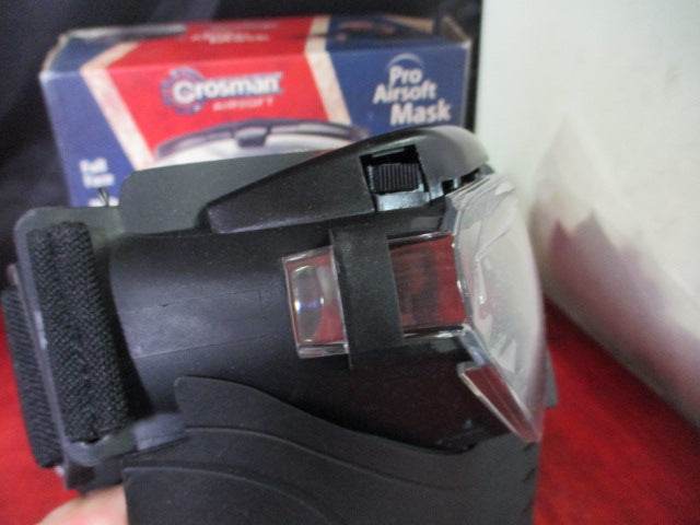 Load image into Gallery viewer, Used Crossman Pro Airsoft Mask
