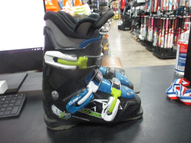 Load image into Gallery viewer, Used Nordica Fire Arrow Team 3 Size 3 Kids Downhill Ski Boots
