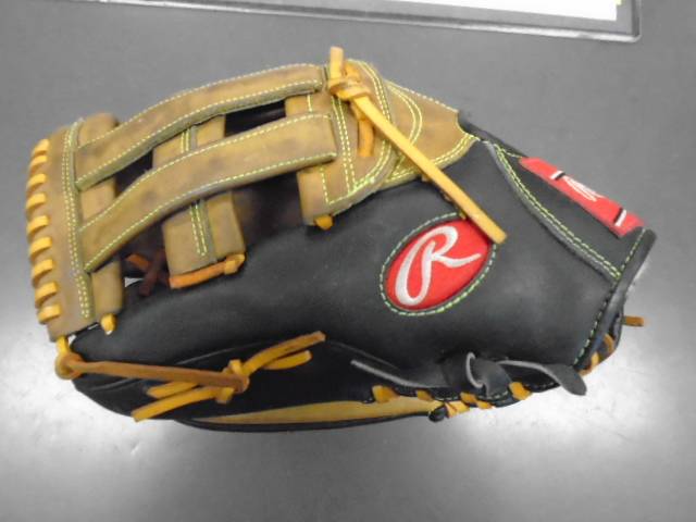 Load image into Gallery viewer, Used Rawlings Pro Preferred Baseball Glove 12.75&quot; HAS RIPPED LACE IN PALM
