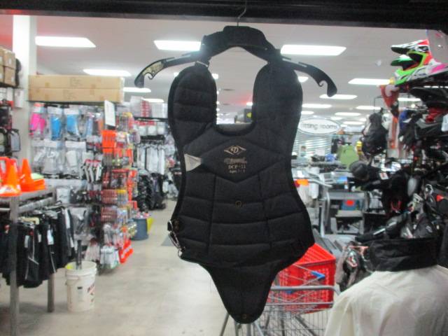 Load image into Gallery viewer, Used Diamond DCP-11 Catcher Chest Protector Age 7-9
