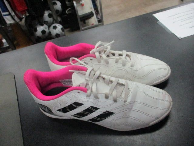 Load image into Gallery viewer, Used Adidas Copa Indoor Soccer Shoes Size 5.5
