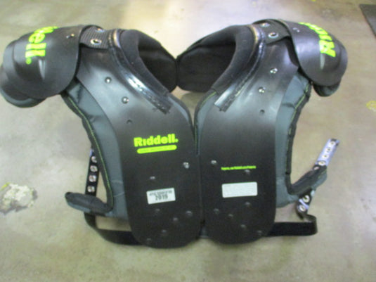 Used Schutt Surge Football Shoulder Pads Size 2XL (150) 15-16"