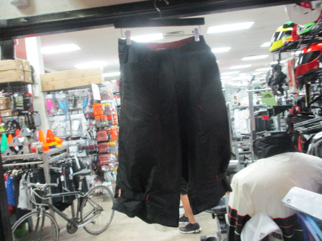 Load image into Gallery viewer, Used Urban Cycling Apparel Cycling Shorts Size 2XL
