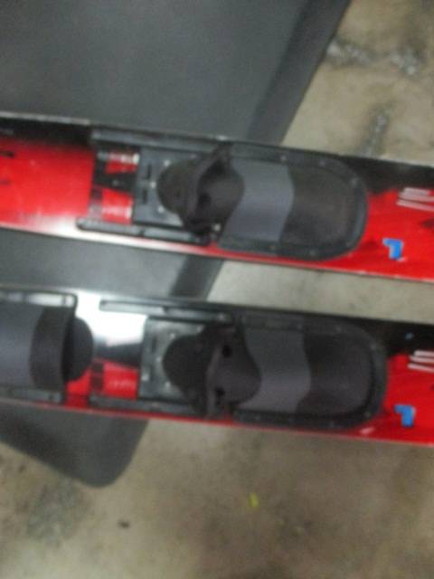 Load image into Gallery viewer, Used HO Extreme 67&quot; Water Skis 1 Set
