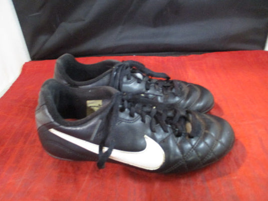 Used Nike Tiempo Soccer Cleats Youth Size 2