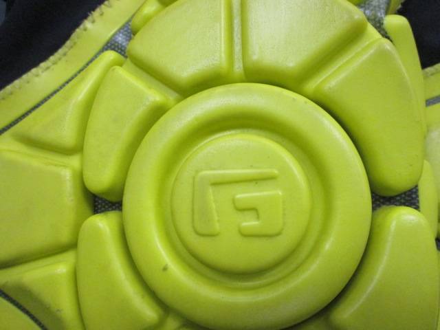 Load image into Gallery viewer, Used G-Form Size Small Skate Knee Pads
