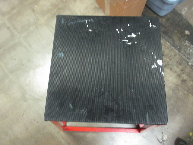 Load image into Gallery viewer, Used iFit Steel 24&quot; Plyo Box
