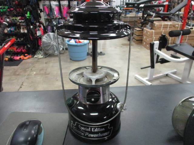 Load image into Gallery viewer, Vintage Coleman Special Edition Powerhouse Lantern Black(Missing Glass)
