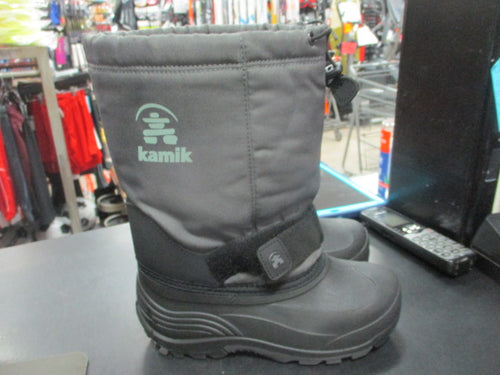Used Kamik Snow Boots Kids Size 4