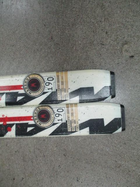 Load image into Gallery viewer, Used Madshus Backcountry Series Multigrip Base 190cm Cross Country Skis
