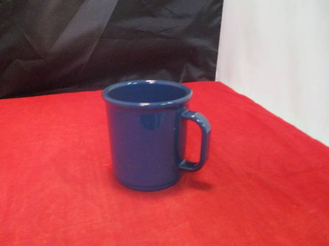 Load image into Gallery viewer, Used RUBBERMAID Mug/Cup Blue 8oz

