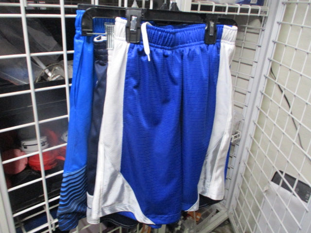 Load image into Gallery viewer, Used Nike Boy&#39;s Basketball Shorts Size Small
