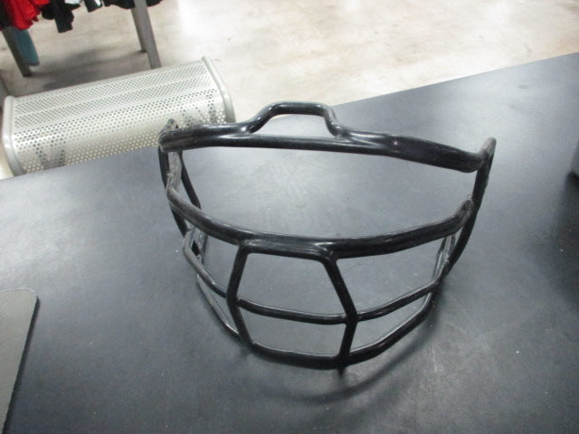 Load image into Gallery viewer, Used Rawlings Softball / Baseball Facemask (EREH)
