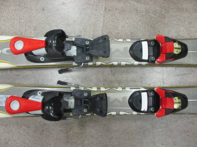 Load image into Gallery viewer, Used Elan Diablo 178cm Skis With Tyrolia Bindings
