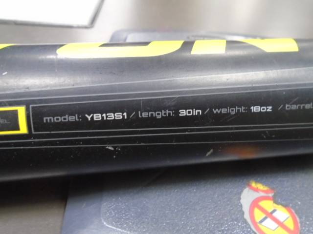 Load image into Gallery viewer, Used Easton S1 Baseball Bat YB13S1 Composite Baseball Bat 30&quot; 18oz -12 (USSSA)
