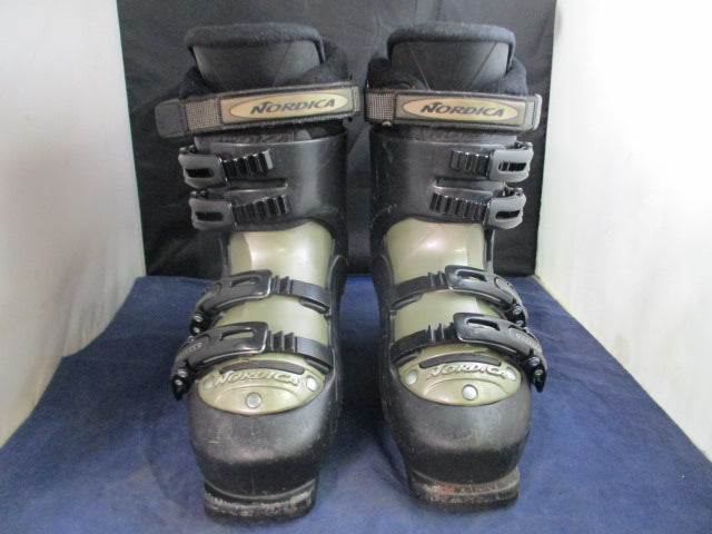 Load image into Gallery viewer, Used Nordica T3.1W Ski Boots Size 24-24.5
