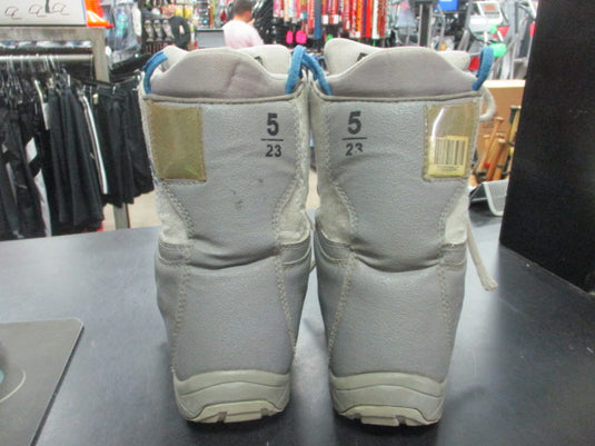 Used Burton Plogression Snowboard Boots Size 5
