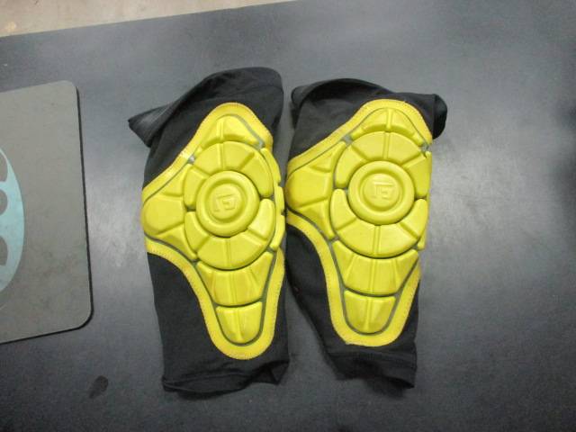Load image into Gallery viewer, Used G-Form Size Small Skate Knee Pads
