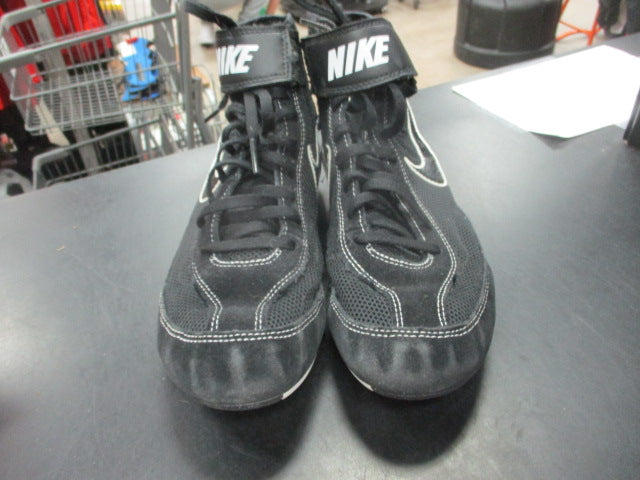 Load image into Gallery viewer, Used Nike Wrestling Shoes Size 7
