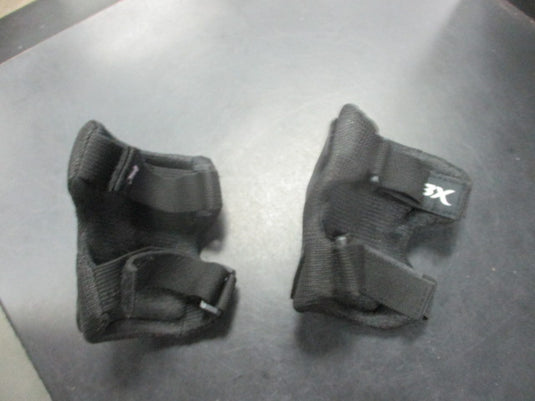 Used DBX Knee Pads - Youth