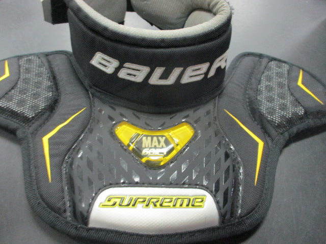 Load image into Gallery viewer, Used Bauer Supreme Goalie Neck Guard Size S/M
