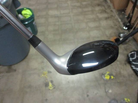 Used TaylorMade Rescue id 4 HYBRID