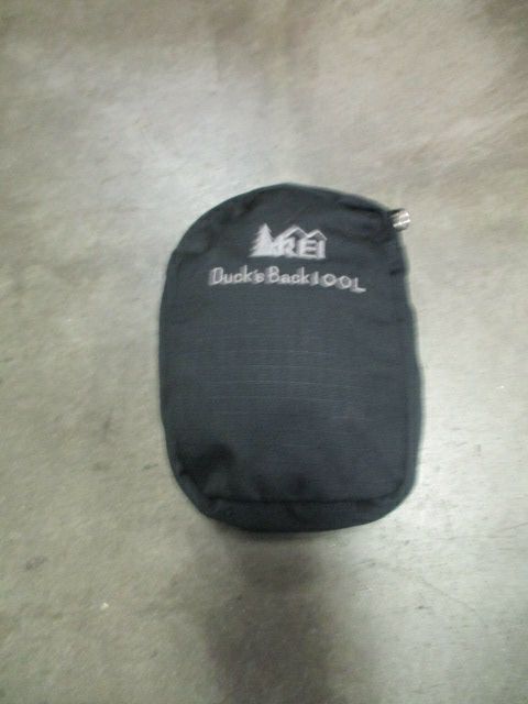 Used REI Duck's Back 100 L Backpack Rain Cover