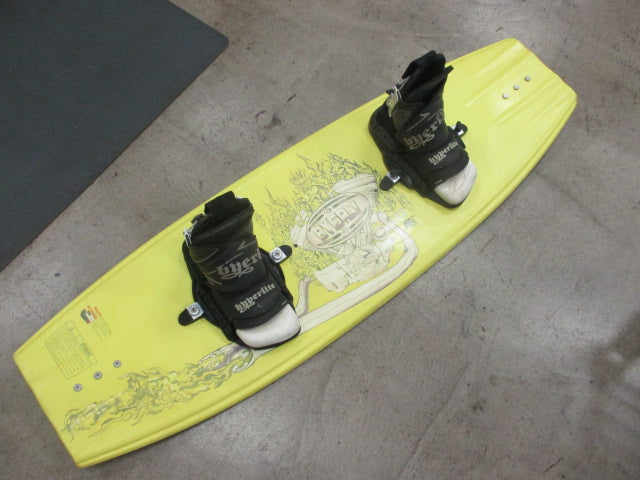 Load image into Gallery viewer, Used Hyperlite Scott Byerly Pro Model 137cm Wakeboard w/ Large Bindings (Damage
