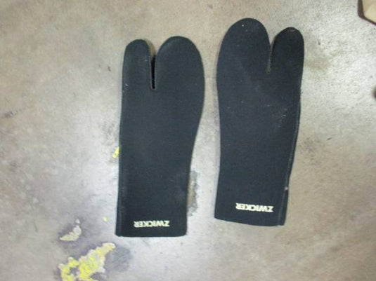 Used Zwicker Dive Gloves