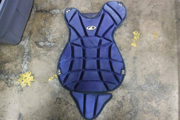 Load image into Gallery viewer, Used Champro Adult CP02 Catchers Chest Protector
