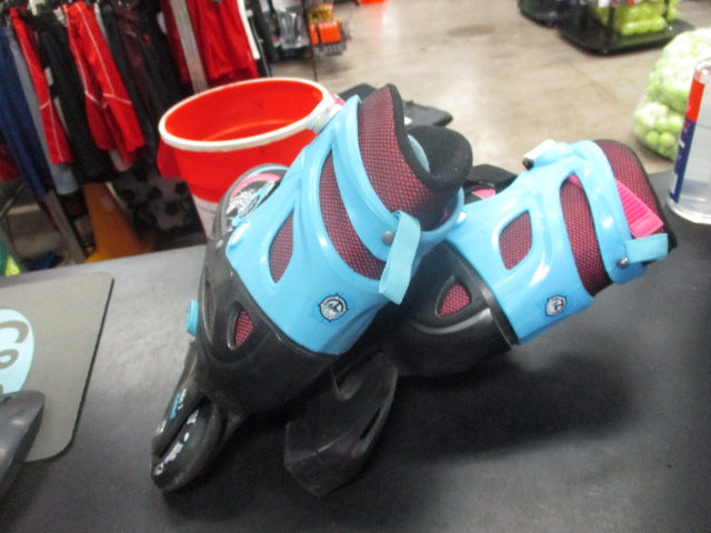 Load image into Gallery viewer, Used Kryptonics Sparke Girls Adjustable In-line Skates Size 5-8
