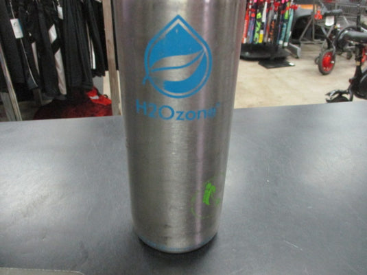 H20zone 27 oz Dishwasher Safe Stainless Steel Water Bottle With Blue Top