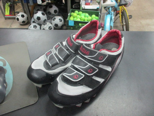 Load image into Gallery viewer, Used Pearlizumi Cycling Shoes Size 39
