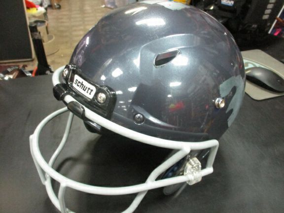 Load image into Gallery viewer, Used Schutt Vengeance A3 Plus Football Helmet Sz Youth Large - 2018
