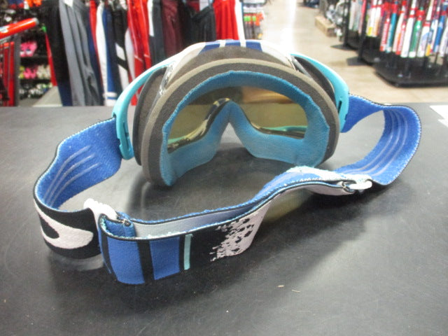 Load image into Gallery viewer, Used Oakley I-Do Motocross Goggles
