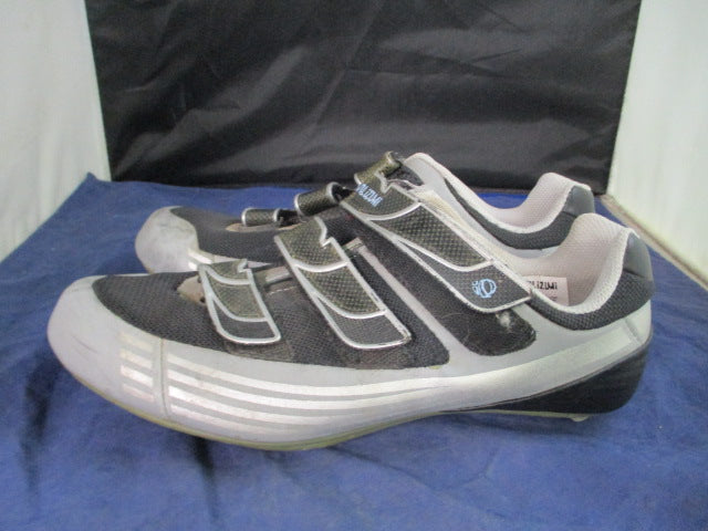 Load image into Gallery viewer, Used Pearl Izumi Cycling Shoes Size 9.5 Women&#39;s
