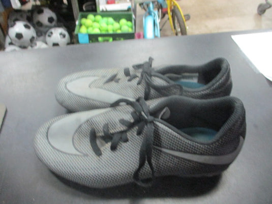 Used Nike Soccer Cleats Size 2.5