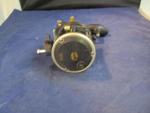 Used Penn Squall 20LW Conventional Reel w/ Braided Line