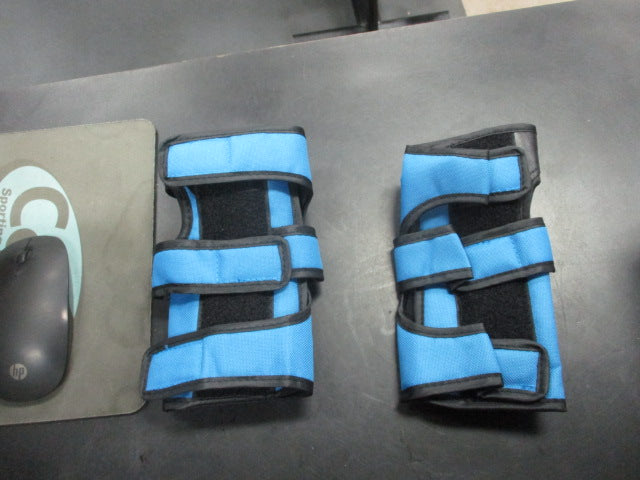 Load image into Gallery viewer, New Black/Blue Skating Wrist Guards Size XL
