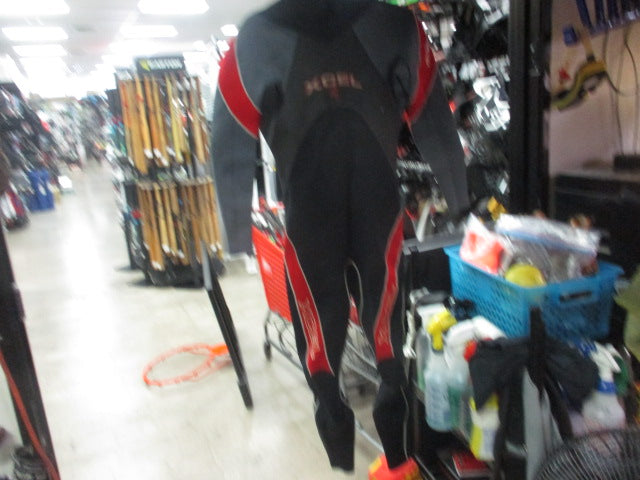 Load image into Gallery viewer, Used Xcel Quest 3.2 Wetsuit Size Womens  MT (Medium/Tall)
